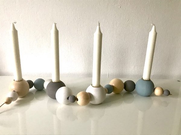 Holzkranz Kerzenständer farbig